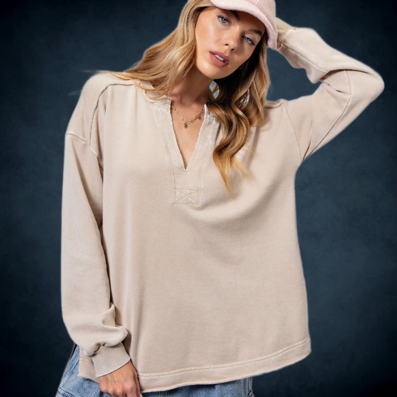 EASEL "All Good Things" Loose & Soft Mineral Washed Top V-Neck Side & Back Slits - Picture 5 of 13